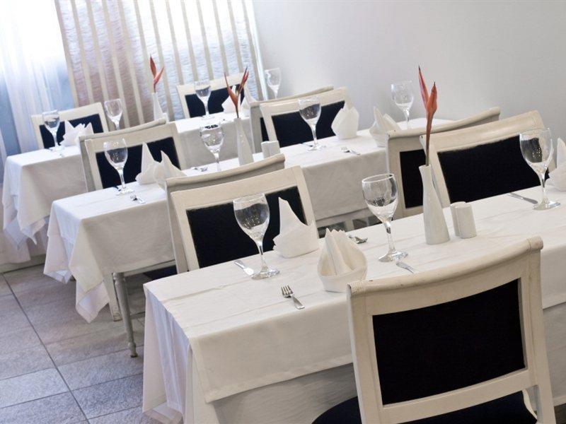 Hotel Sol Victoria Marina